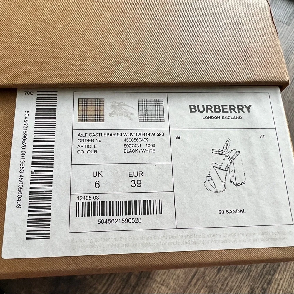 BURBERRY Checked basketweave leather sandals - Picture 9 of 14